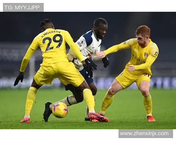 欧冠激战巴黎圣日耳曼与AC米兰握手言和争议判罚引发热议